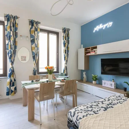 Ourjoy Condo, Free Parking, Ac, Wifi - M Gioia47, Station, Porta Nuova, Apartmán