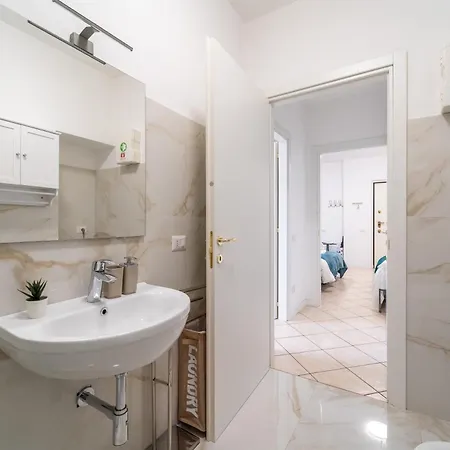 Appartement Ourjoy & Skyjoy Units - Via M Gioia, 47 - Wifi, 1 Private Parking, Station, *