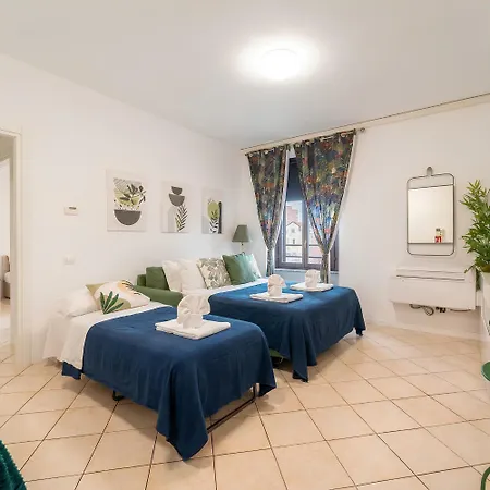 Ourjoy & Skyjoy Units - Via M Gioia, 47 - Wifi, 1 Private Parking, Station, Appartement *